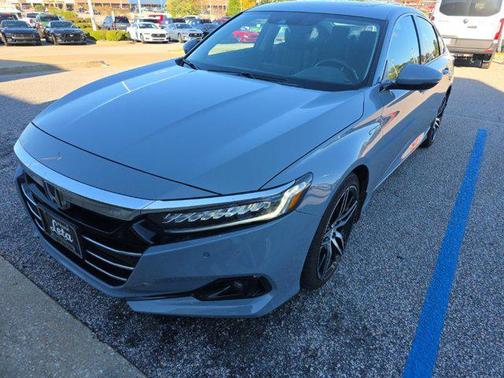 2022 Honda Accord Hybrid Touring