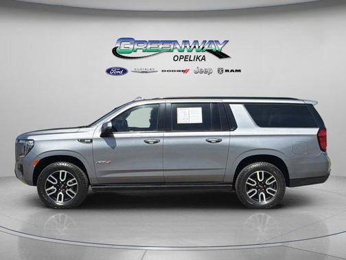 2021 GMC Yukon XL 4WD AT4