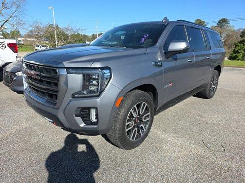 2021 GMC Yukon XL 4WD AT4