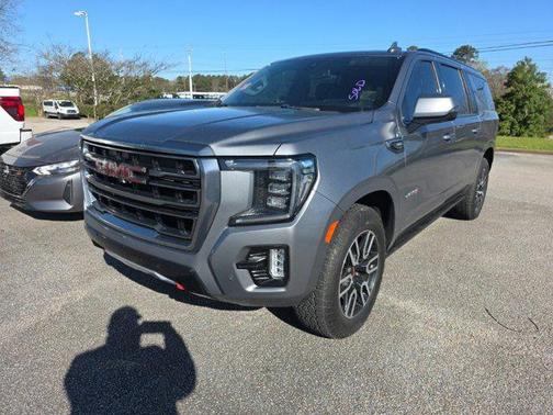 2021 GMC Yukon XL 4WD AT4