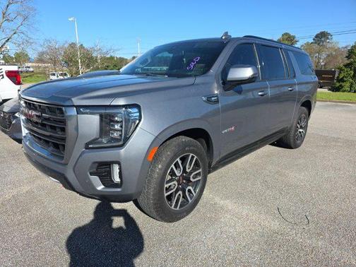 2021 GMC Yukon XL 4WD AT4