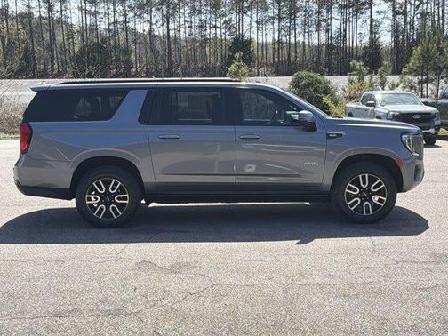 2021 GMC Yukon XL 4WD AT4