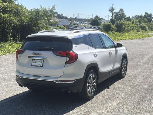 White Frost Tricoat 2020 GMC Terrain SLT