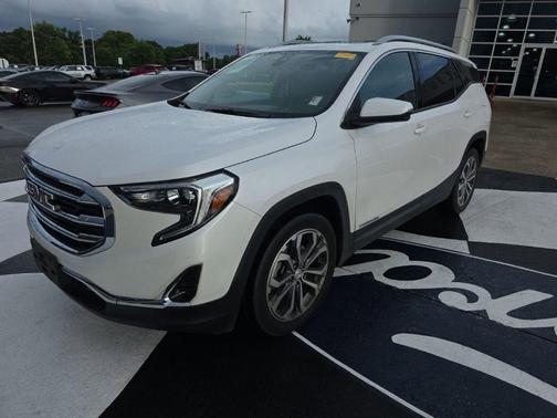 White Frost Tricoat 2020 GMC Terrain SLT