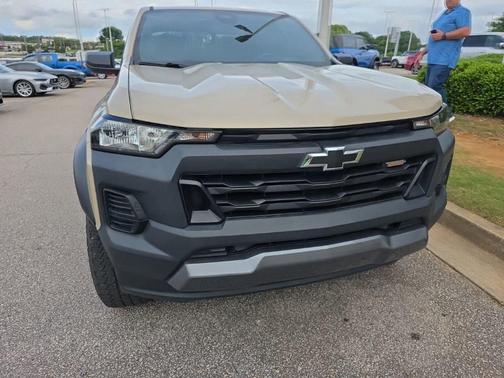 Sand Dune Metallic 2023 Chevrolet Colorado Trail Boss