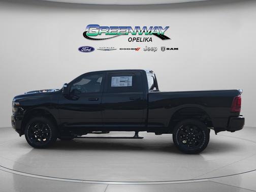 Diamond Black Crystal Pearlcoat 2026 RAM 2500 Laramie Crew Cab 4x4 6'4' Box