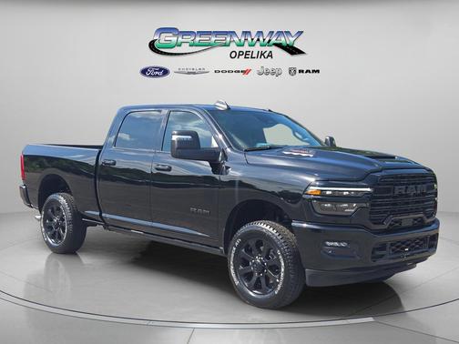 Diamond Black Crystal Pearlcoat 2026 RAM 2500 Laramie Crew Cab 4x4 6'4' Box