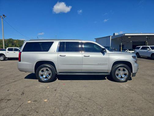 2017 Chevrolet Suburban LT