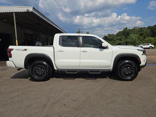 2023 Nissan Frontier PRO-X