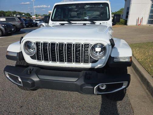 Bright White Clearcoat 2024 Jeep Wrangler 4-Door Sahara 4x4