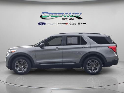 Carbonized Gray Metallic 2024 Ford Explorer XLT