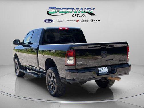 Diamond Black Crystal Pearlcoat 2021 RAM 2500 Big Horn Crew Cab 4x4 6'4' Box