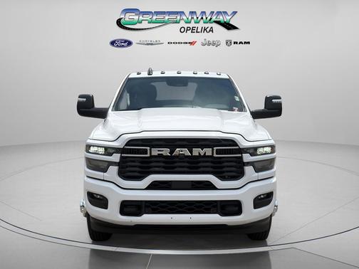 Bright White Clearcoat 2026 RAM 3500 Big Horn Crew Cab 4x4 8' Box