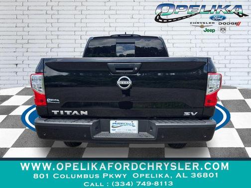 2024 Nissan Titan SV