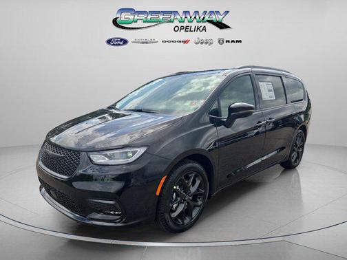 2026 Chrysler Pacifica L