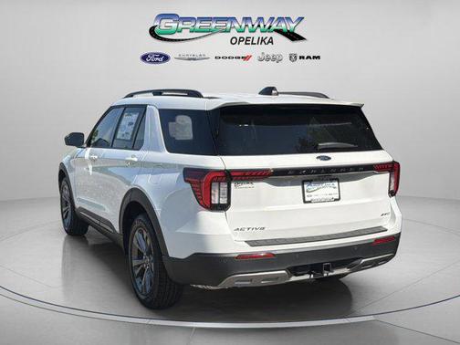 Star White Metallic Tri-Coat 2026 Ford Explorer Active