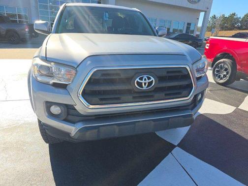 2017 Toyota Tacoma SR5