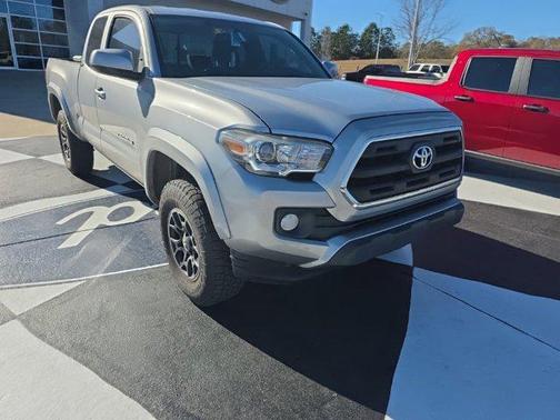 2017 Toyota Tacoma SR5