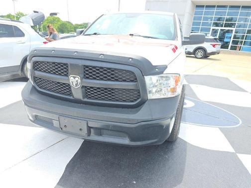 Bright White Clearcoat 2018 RAM 1500 Tradesman