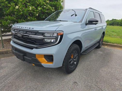 Gray Metallic 2025 Ford Expedition Tremor