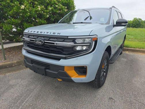 Gray Metallic 2025 Ford Expedition Tremor