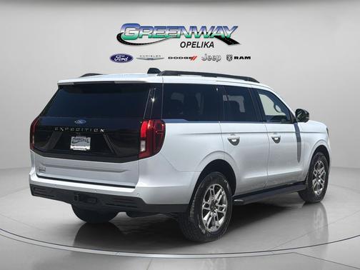 Space Silver Metallic 2026 Ford Expedition Active