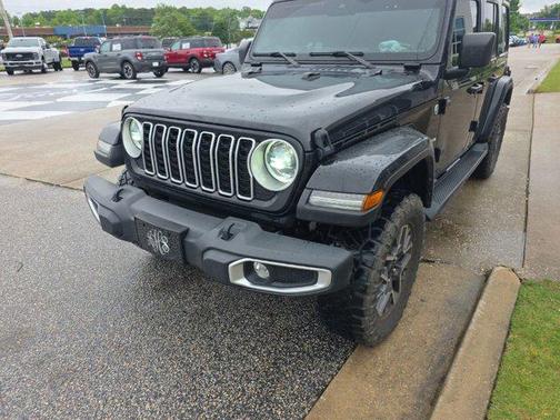 Black Clearcoat 2024 Jeep Wrangler 4-Door Sahara 4x4