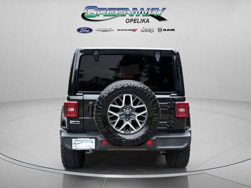 Black Clearcoat 2024 Jeep Wrangler 4-Door Sahara 4x4