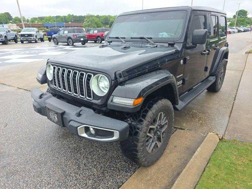 Black Clearcoat 2024 Jeep Wrangler 4-Door Sahara 4x4