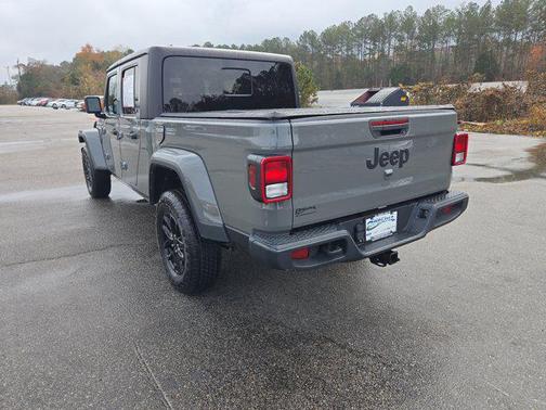 2022 Jeep Gladiator Sport S