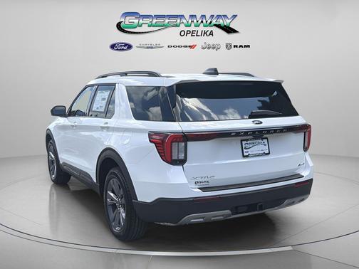 Star White Metallic Tri-Coat 2026 Ford Explorer Active