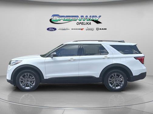 Star White Metallic Tri-Coat 2026 Ford Explorer Active