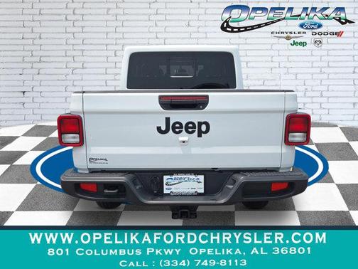 2023 Jeep Gladiator Sport