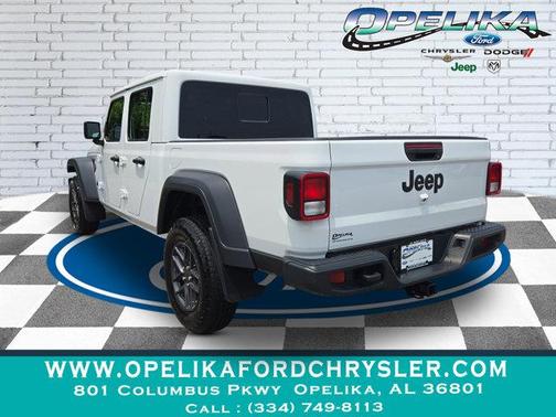 2023 Jeep Gladiator Sport