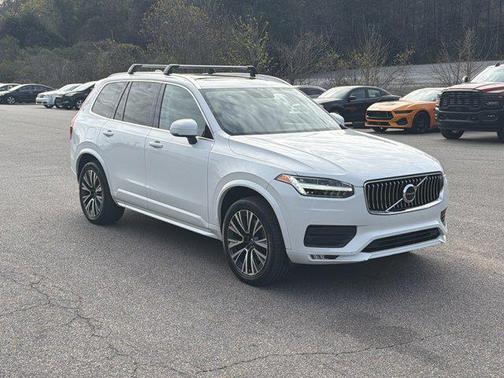 2020 Volvo XC90 T5 Momentum