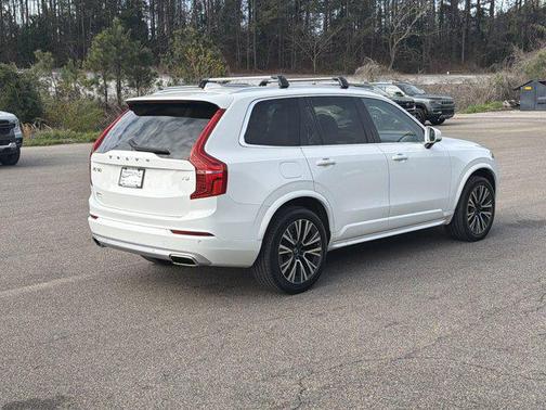 2020 Volvo XC90 T5 Momentum