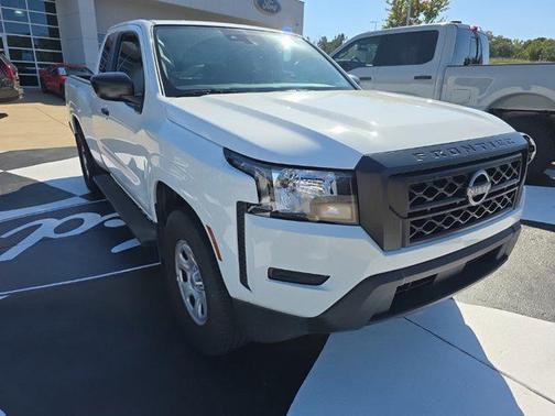 2023 Nissan Frontier S