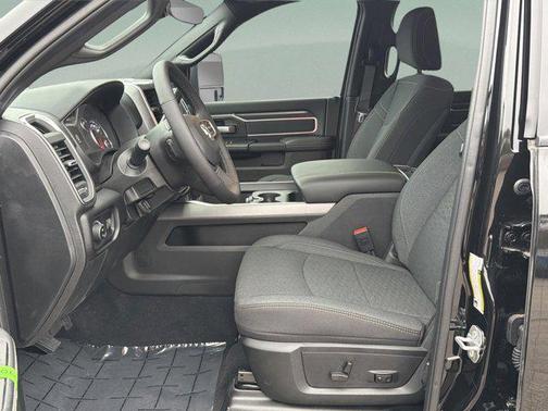 2025 RAM 2500 Big Horn Crew Cab 4x4 6'4' Box