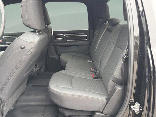 2025 RAM 2500 Big Horn Crew Cab 4x4 6'4' Box