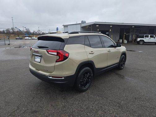 2022 GMC Terrain AWD AT4