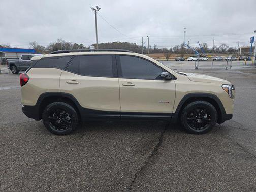 2022 GMC Terrain AWD AT4