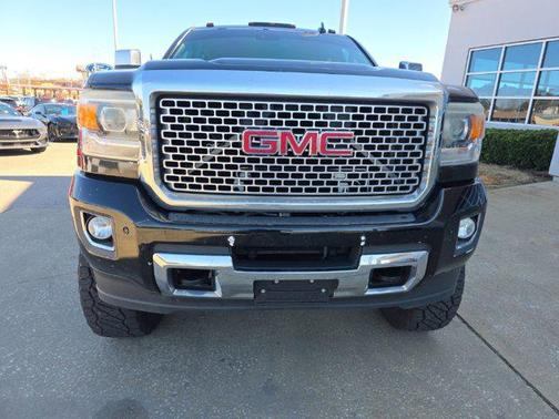 2016 GMC Sierra 2500 Denali