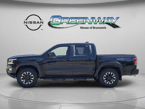 Super Black 2024 Nissan Frontier PRO-4X
