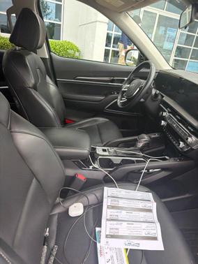 Ebony Black 2024 Kia Telluride S