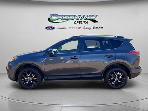 2017 Toyota RAV4 SE