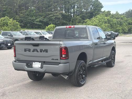 Ceramic Gray Clearcoat 2026 RAM 2500 Black Express Crew Cab 4x4 6'4' Box