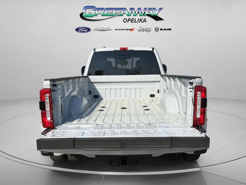 Avalanche 2026 Ford F-350 XL