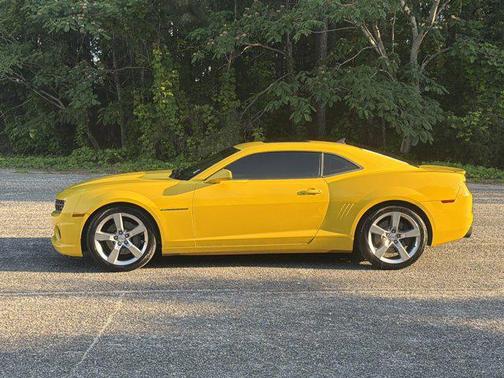 Rally Yellow 2011 Chevrolet Camaro 2SS