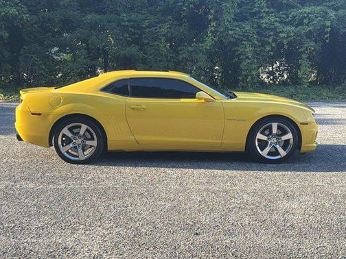 Rally Yellow 2011 Chevrolet Camaro 2SS