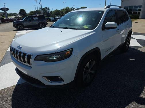 Bright White Clearcoat 2019 Jeep Cherokee Limited